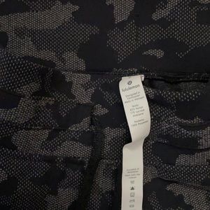 Lululemon Women’s Joggers Size 6 Excellent Shape